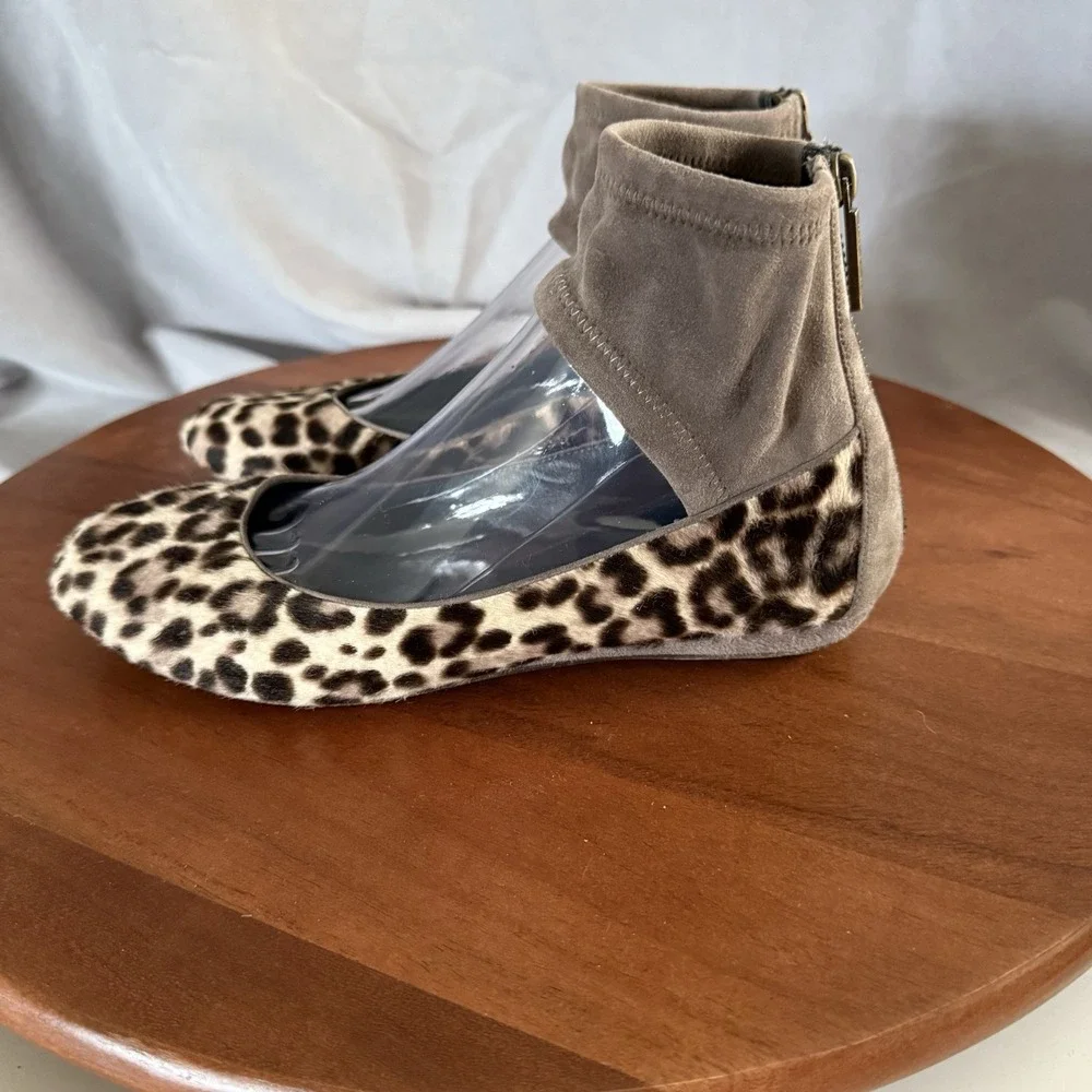 Baldan Venezia Leopard Print Pony Flat Ankle Closure Women's Size EU37.5/US‎ 7